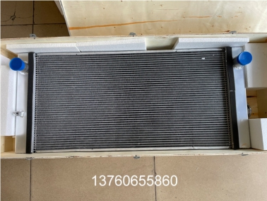 住友SH200-6挖掘（jué）機水箱